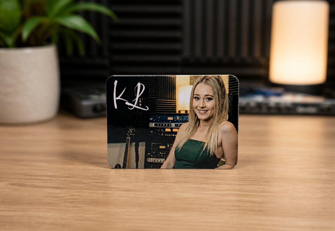 KATIE-LEE magnet