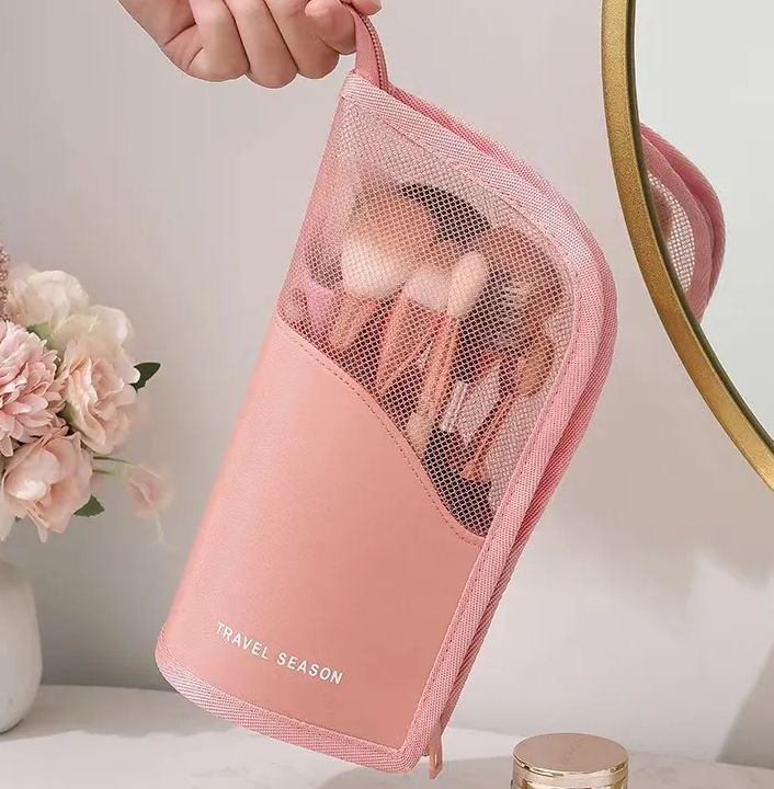 Makeup brush bag